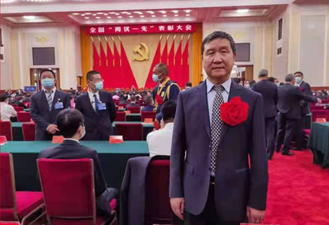 建黨百年，河北華清環(huán)境科技集團(tuán)黨總支被中共中央授予“全國先進(jìn)基層黨組織”稱號
